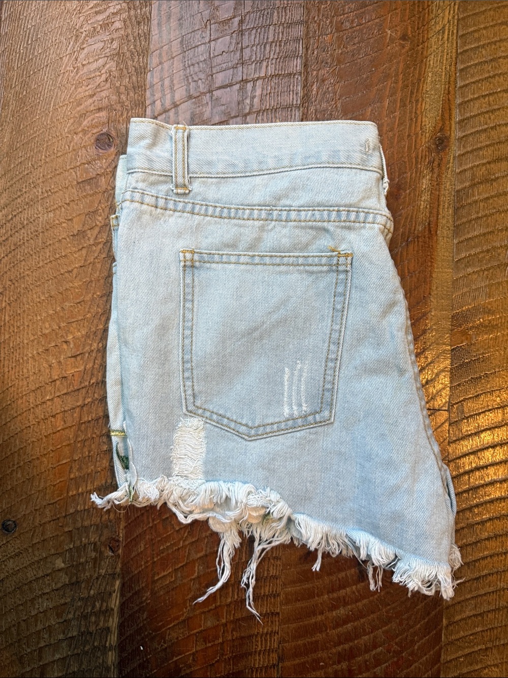 36 Point 5 Light Blue Denim Shorts with White Daisy Embroidery - Picture 3 of 6